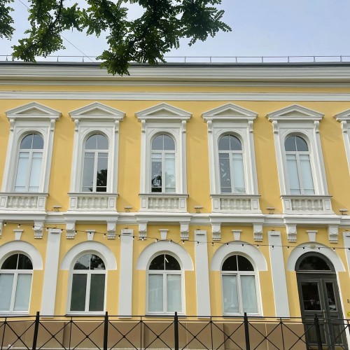 Астрахань: прогулка по Белому городу