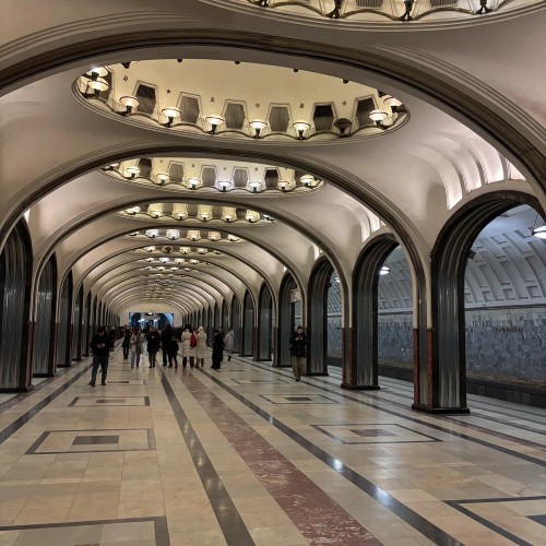 Москва: метро не сразу строилось