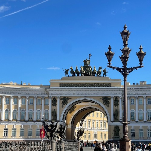 По линиям судеб: «бриллиантовая» улица и Исаакиевский собор