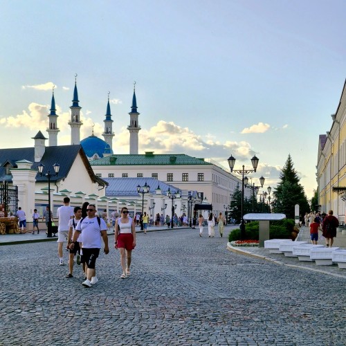 Казанская падающая башня