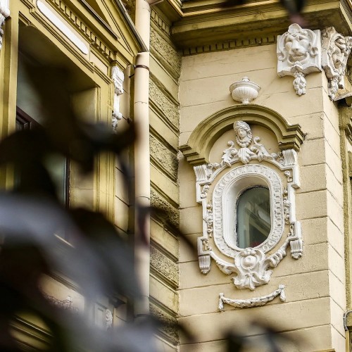 Доходные дома, роскошные особняки и тайные пристрастия Нижнего