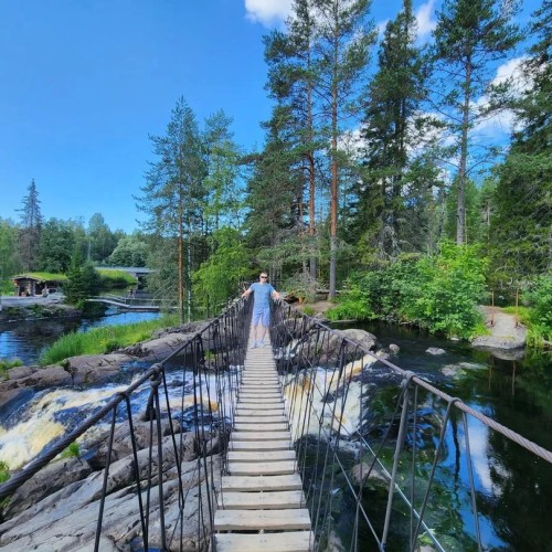 Популярная Карелия: топовые места и отдых в глэмпинге на берегу Ладоги