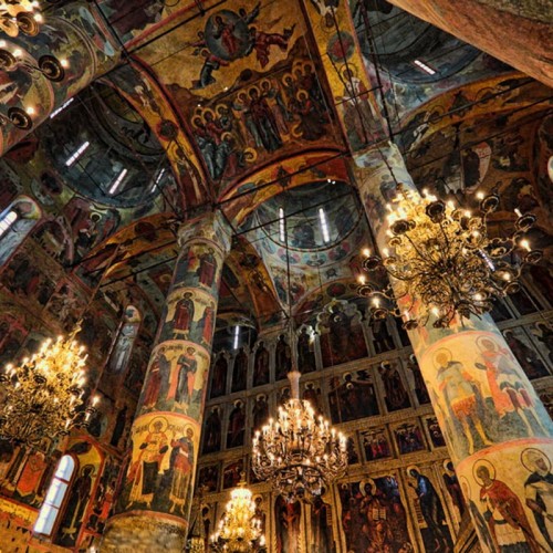 Кремль — сердце России (на иностранном языке)