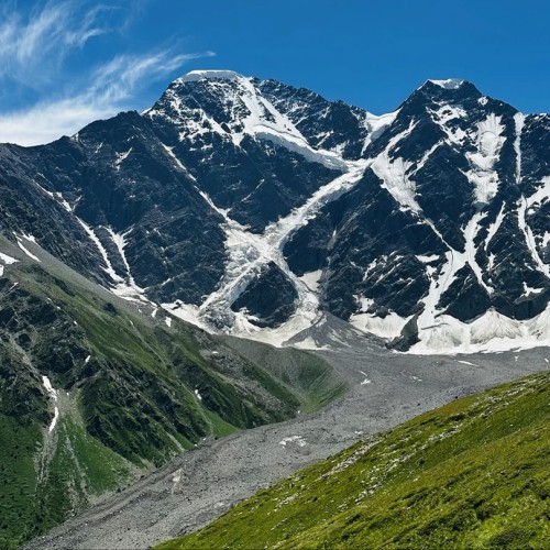 На Кавказ со вкусом и только в своей компании: национальные блюда в горах, Шато Эркен и конный клуб