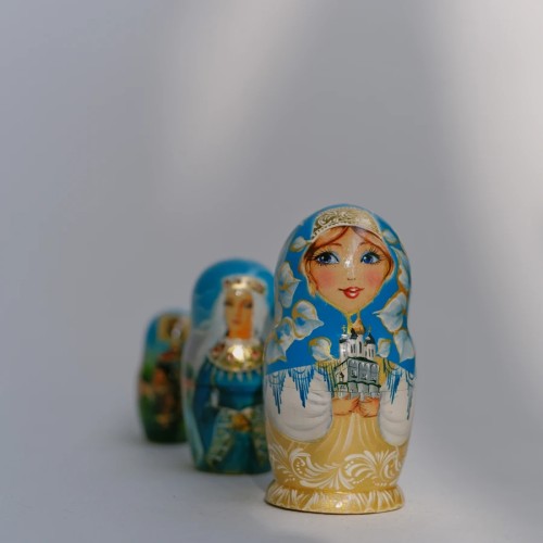 Мастер-класс по росписи матрёшки в Пскове