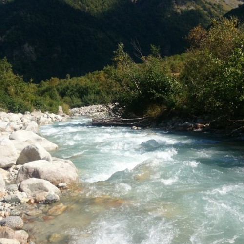 Персональная поездка по Дигории: природа и отдых в термальных источниках