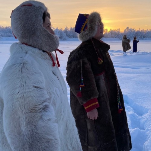 В саамскую деревню из Мурманска — к оленям, хаски и духам севера