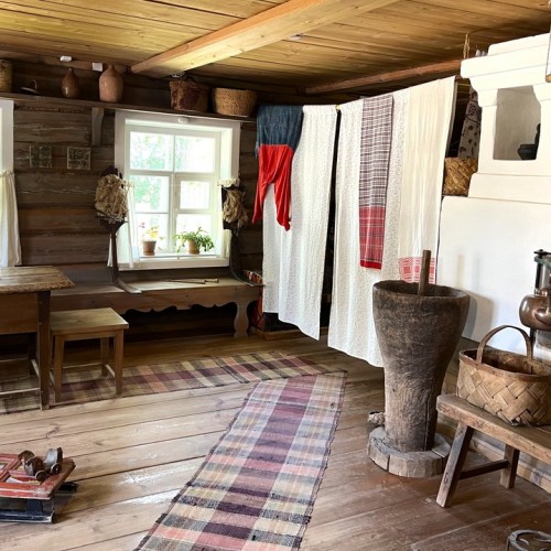 Автобусный тур по северо-западу Руси: древние крепости, пушкинские места и Валдай