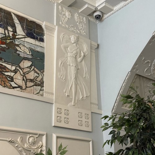 За угол от Невского проспекта: экскурсия по проходным дворам