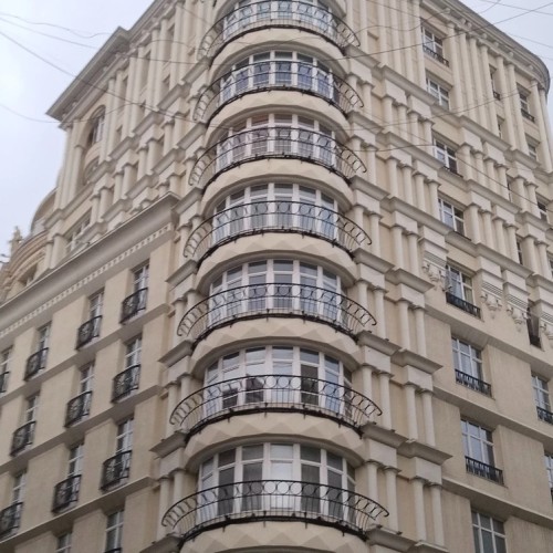 Сказка былых времен: Патриаршие пруды и особняк Тарасова