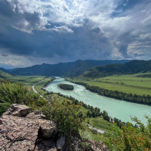 Экскурсия, фотосессия и съёмка рилс в топовых локациях Чемальского района