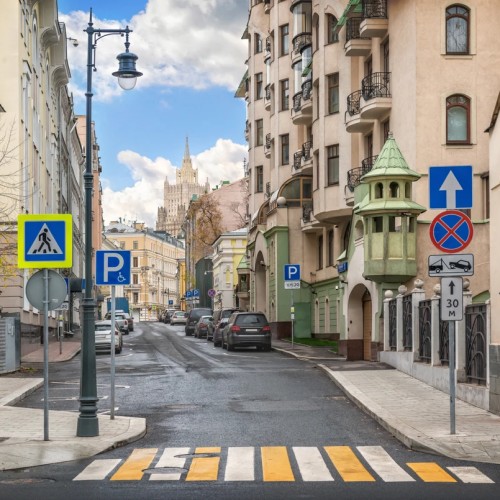 В поисках модерна по Остоженке и переулкам