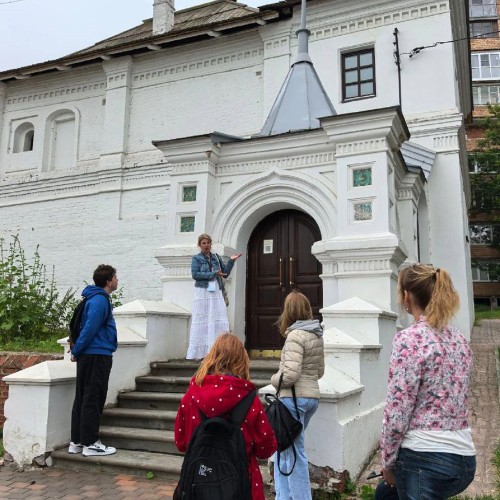 Каменные палаты и купеческие особняки Започаинья — с краеведом