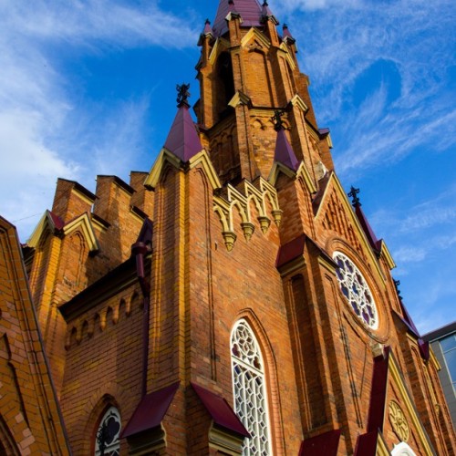 От Иркутска до Улан-Удэ: тур по Байкалу с прогулкой на катере, национальной кухней и экскурсиями