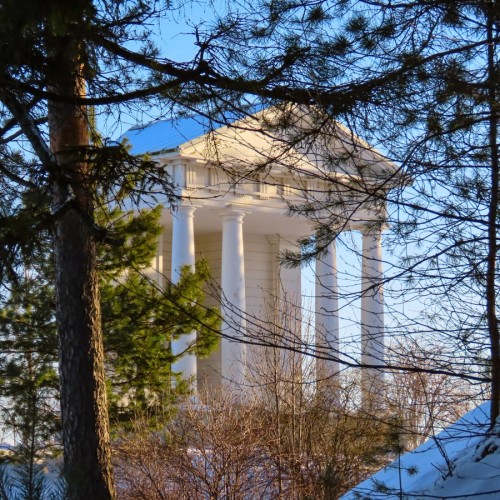 Утро в Монрепо