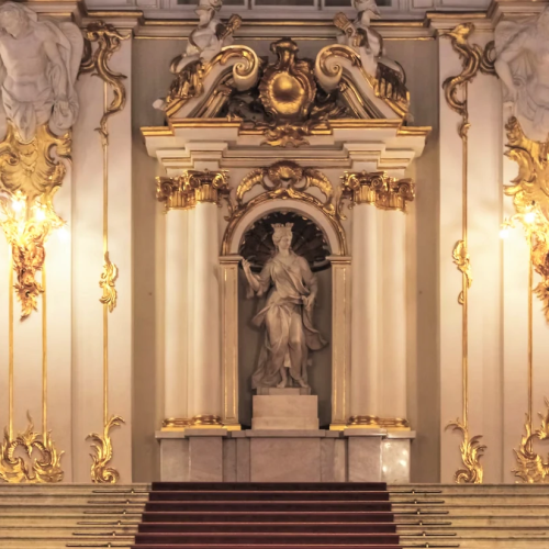 Эрмитаж 5*: арт-маршрут и арт-коктейль