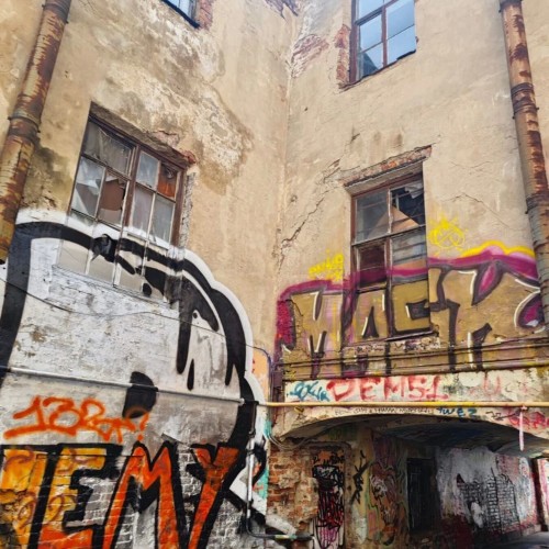 Тихий центр Петербурга: пешеходная экскурсия + подъём на крышу