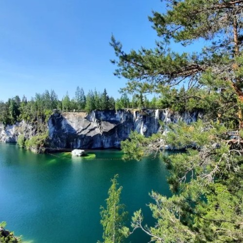 Карельские сокровища с проживанием у Ладоги: горный парк, водопады, Кижи и Валаам