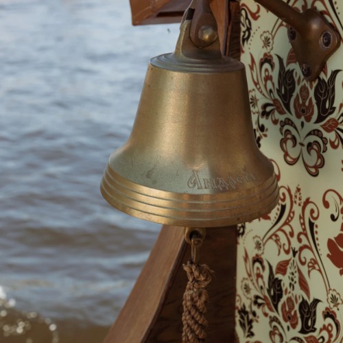 Индивидуальная экскурсия на атмосферном катере «Онегин»