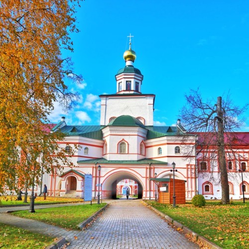 По государевой дороге: из Петербурга — в Великий Новгород и на Валдай