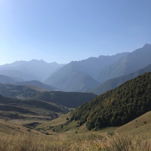 Таинство Ингушетии: треккинг налегке с восхождением на Столовую гору