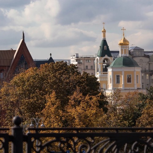 Храм Христа Спасителя и храм Илии Пророка Обыденного