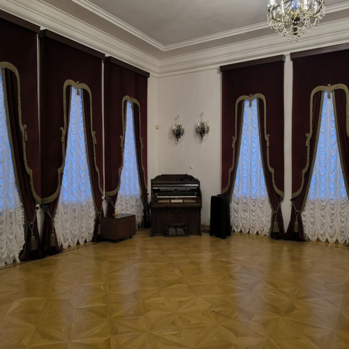 Великие Луки и великие люди: старинные города и дома-музеи гениев музыки и математики