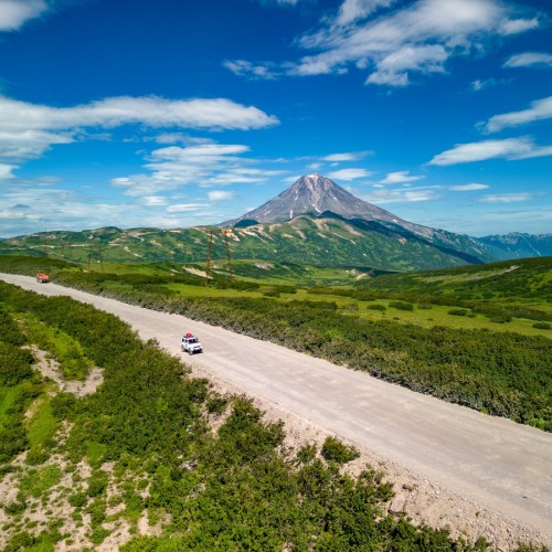В мини-группе по Камчатке: вулканы, Тихий океан и дикие термальные источники