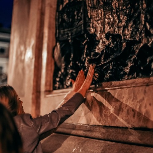 Квест-экскурсия «Обратная сторона Невского проспекта»