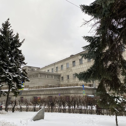 На стыке двух эпох: променад по Петроградке в мини-группе