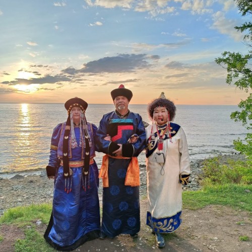 На Байкал с комфортом и «всё включено»: этнопрограмма, национальная кухня и прогулка на корабле