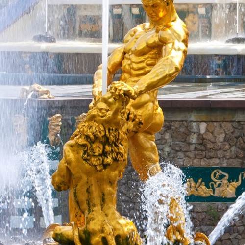 Фонтаны Петергофа: автобусная экскурсия из Петербурга