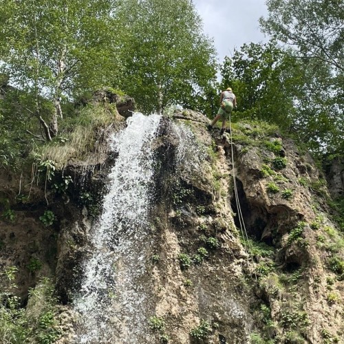 На внедорожнике по КЧР и КБР: Домбай, Эльбрус и Джилы-Су в мини-группе