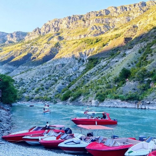 Выходные в Дагестане с местным жителем на джипе: топовые локации в мини-группе