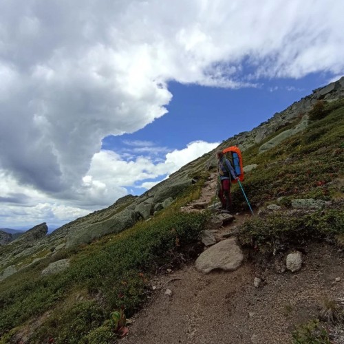 Сокровища природного парка «Ергаки»: треккинг с рюкзаками и ночёвками в палатках