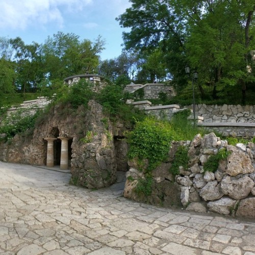Приезжайте на Кавказ — будет пир и тост за вас! Тур с застольями, дегустацией и казачьей свадьбой