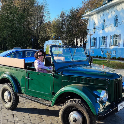 На ретровнедорожнике — по Костроме