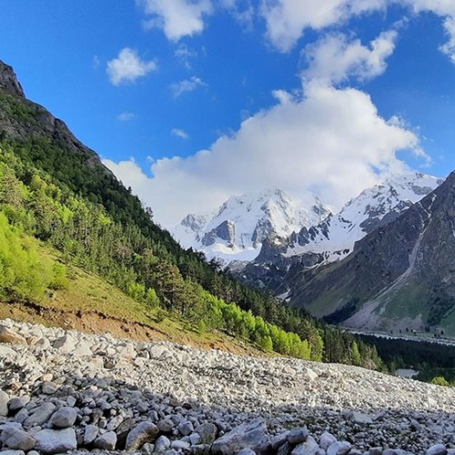 Треккинг налегке у подножия священной горы Уллу-Тау (комфорт размещения на выбор)