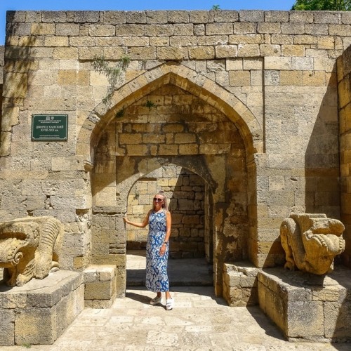 По главным местам Дагестана в мини-группе с катанием на сапах: Сулакский каньон, Хунзах и Дербент