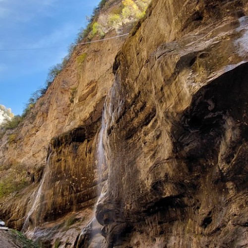 Треккинг в Чегемском ущелье без рюкзаков с проживанием в гостевом доме (всё включено)