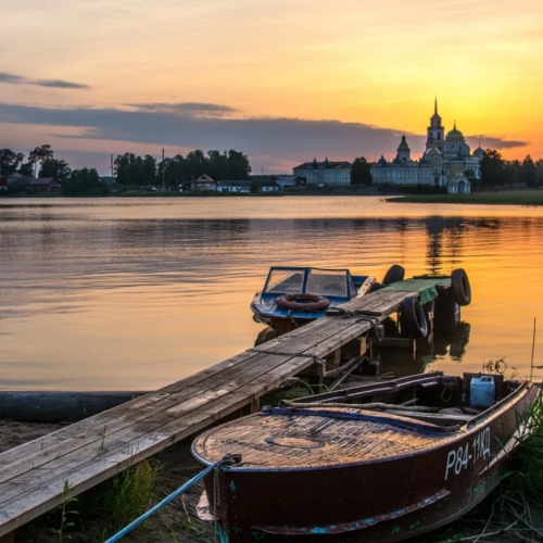 Перезагрузка на побережье Селигера с круизом по озеру и трансфером из Москвы (всё включено)