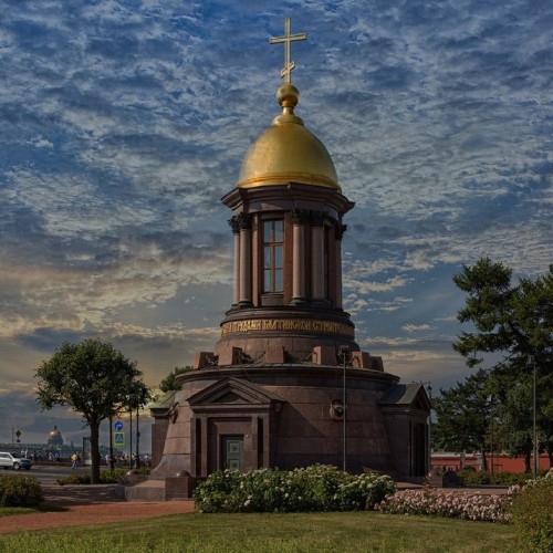 Вперед в прошлое: семейная прогулка-квест по Петроградской стороне