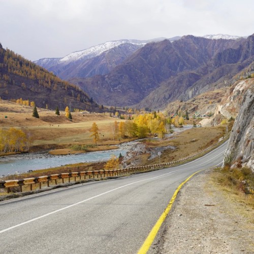 По озёрам, горам и степям с комфортом: 4 дня на Алтае