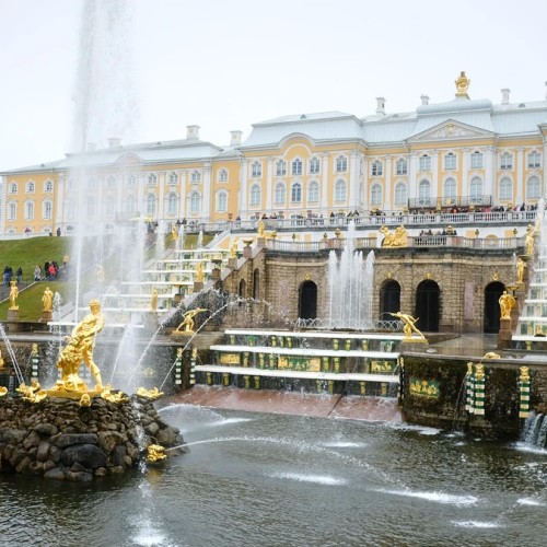 Фонтаны Петергофа для детей и их родителей