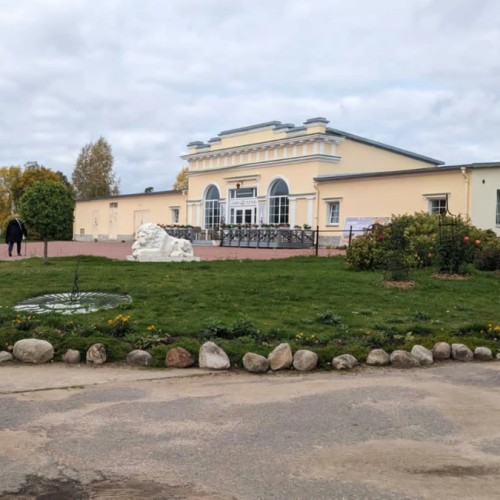 В усадьбу Марьино из Петербурга