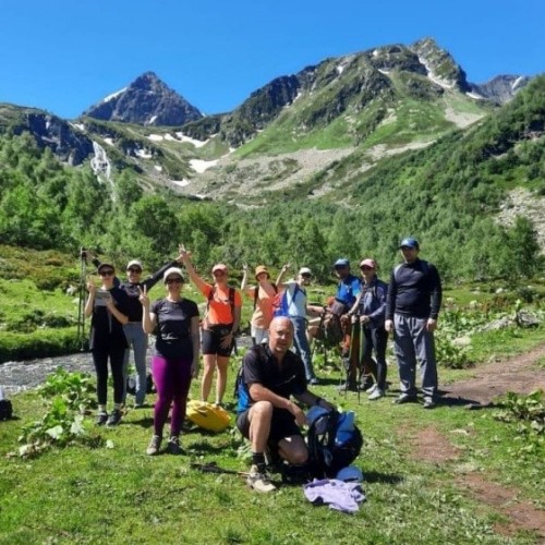 Кавказ 3 в 1: Эльбрус, Архыз, Домбай. Лёгкие треккинги, горы, нарзаны и знаковые места
