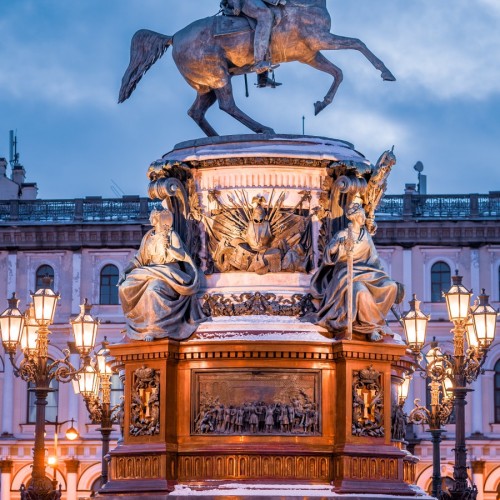 История фонарей в Петербурге