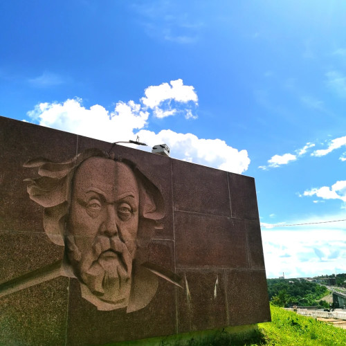 Калуга старинная и современная