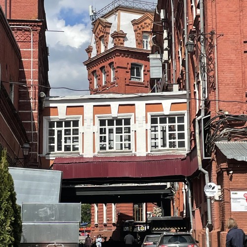 Остров Балчуг: мосты, цари и предприниматели (мини-группа)