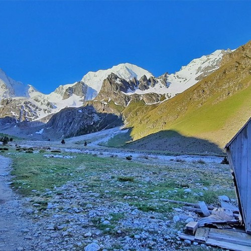 Треккинг налегке у подножия священной горы Уллу-Тау (комфорт размещения на выбор)